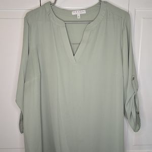 3qtr sleeve vneck dress shirt